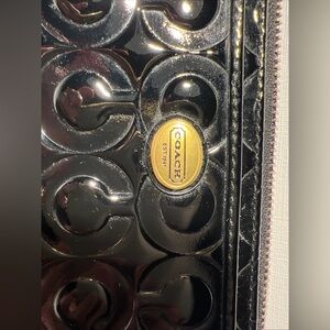 Coach 50450 Peyton OP ART Embossed Patent  Leather Zippy Wallet in Black